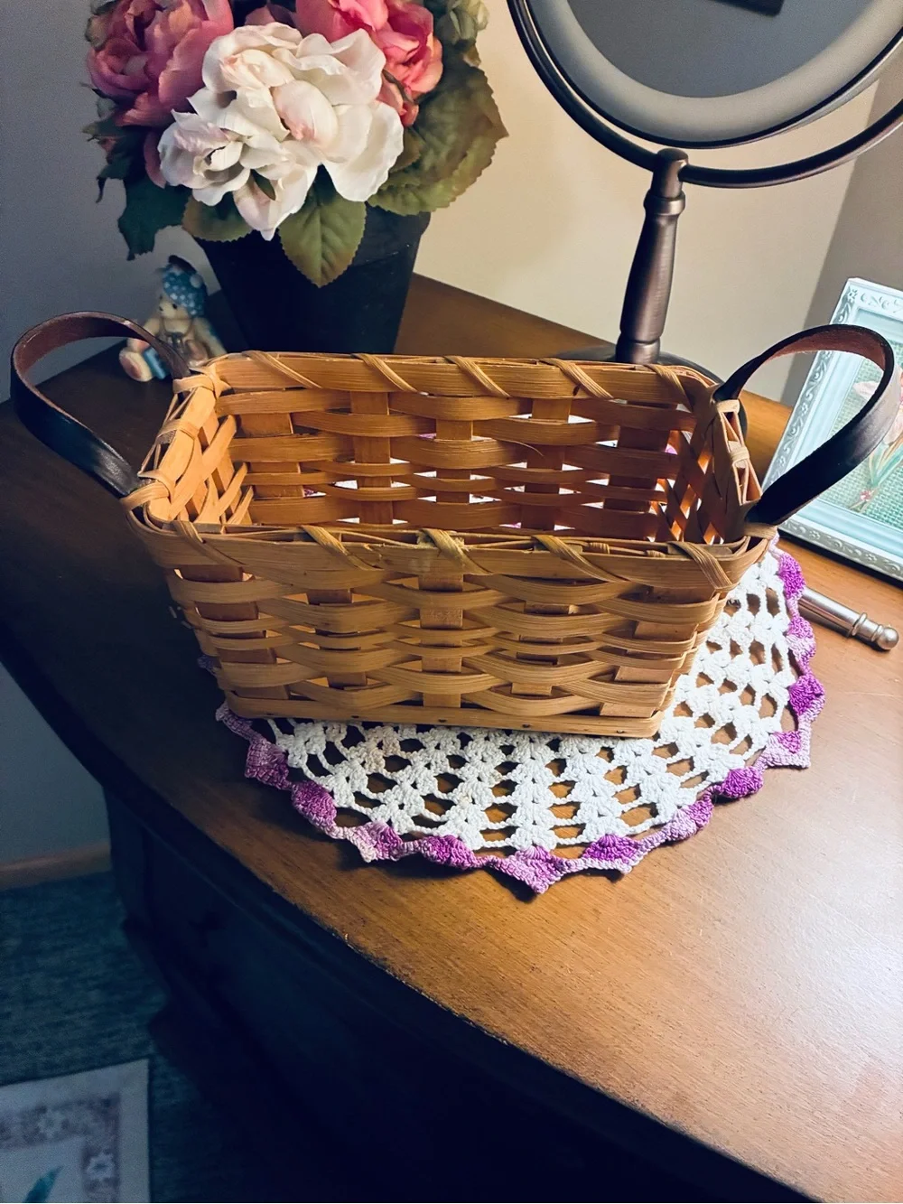Amish signed dated Rectangular Basket with Dark Brown leather Handles - Picture 1 of 5